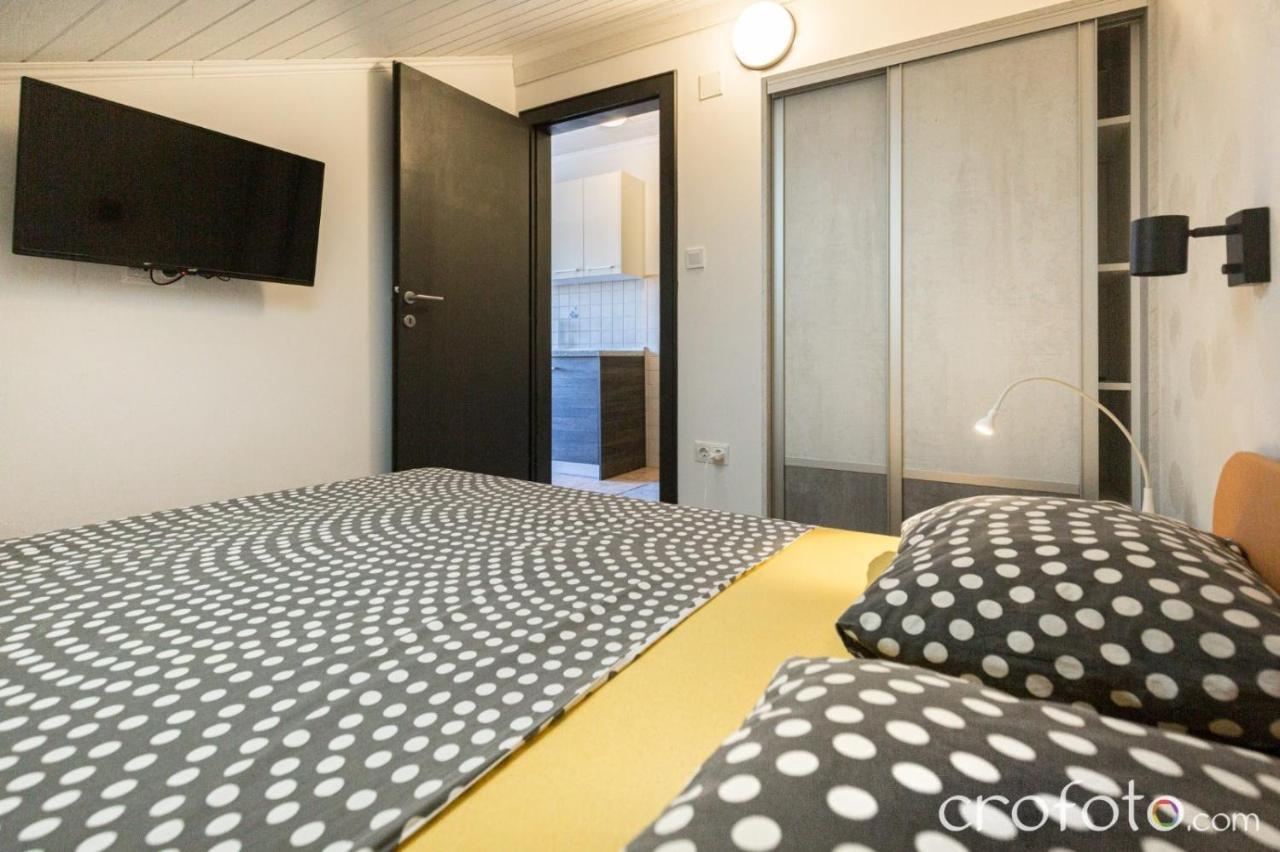 Apartments & Rooms Laganini ซาตอน ภายนอก รูปภาพ