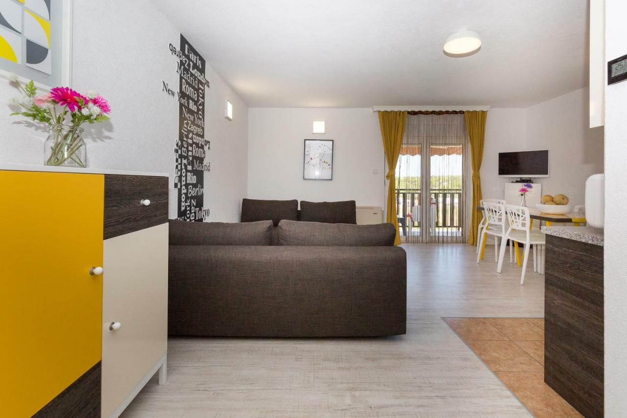 Apartments & Rooms Laganini ซาตอน ภายนอก รูปภาพ